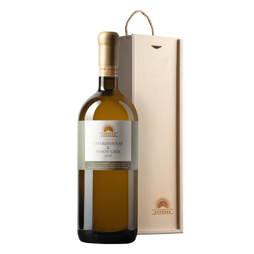 Chardonnay & Pinot Gris 2016 Magnum in wooden gift box